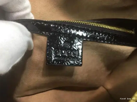 First bag ru Gucci Small Bag Shoulder Suede Ophidia 0521